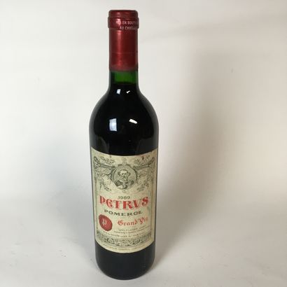 null 1 bouteille PETRUS 1989 Pomerol