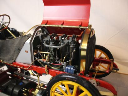 null Modèle de Fiat 130 HP Grand Prix 1907

Maquette de Fiat 130 HP Grand Prix 1907,...
