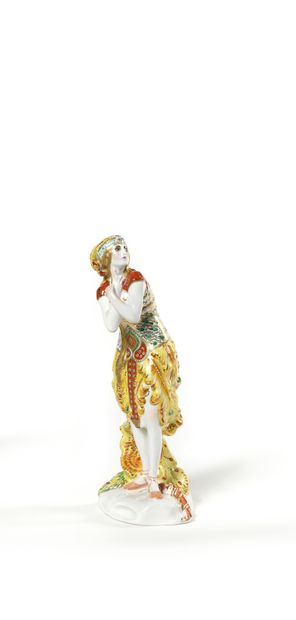 null FIGURINE 

en porcelaine représentant la danseuse Tamara Krasavina dans le ballet...