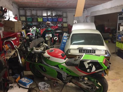 1990 KAWASAKI ZXR 750 61,630 kilometres

N° ZX750H-012622

Bodywork GODIER-GENOUD

Non-running...