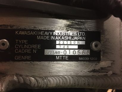 1989 KAWASAKI ZX 750H ZXR STINGER Numéro de série ZX 750H-010565

58 327 kilomètres

Carénage...