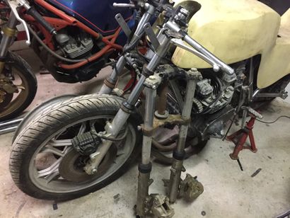 KAWASAKI MARTIN Beam frame number 104

Not rolling, to be restored

To be registered...