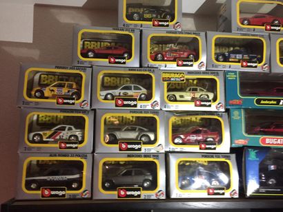 COLLECTION DE MINIATURES cars and planes, some of which are new and in boxes