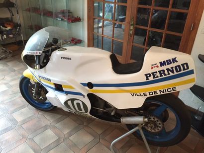 1984 PERNOD 250 GRAND PRIX Moto complète, à remettre en route

Palmarès en compétition



Cette...