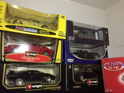 COLLECTION DE MINIATURES cars and planes, some of which are new and in boxes
