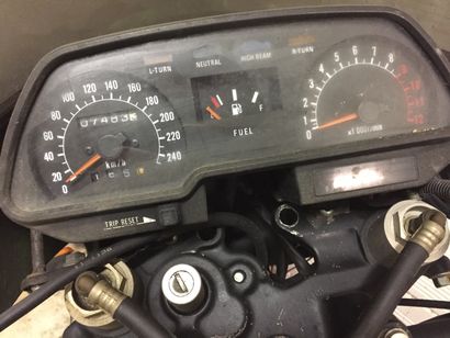 1982 KAWASAKI KZT00J Numéro de série 006712

Numéro moteur KZT000E040318

Moteur...