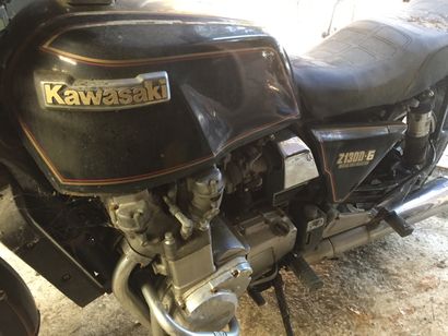 KAWASAKI 1300 - 6 CYLINDRES Numéro moteur : KZT 30AE020798

94 528 kilomètres

Moto...