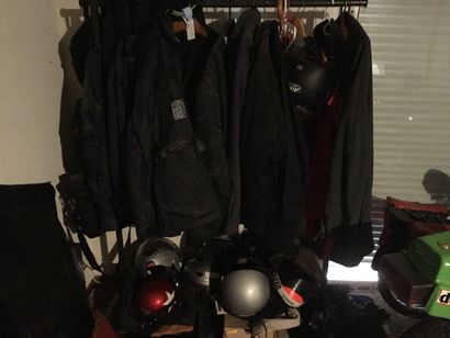 COLLECTION DE MINIATURES motos + vestes et casques motos
