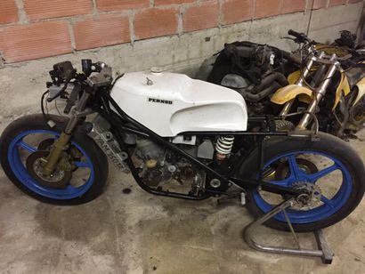PERNOD 250 GRAND PRIX N° S326 on cylinder

Motorcycle to be finished, 80% complete

Engine...