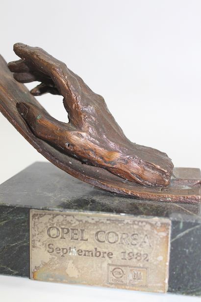 null Santiago Calatrava Valls (Espagnol, né en 1951)

Opel Corsa

Bronze réalisé...