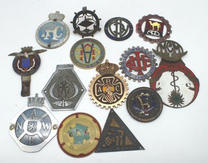 Badges Automobile Clubs 
Collection de 15...