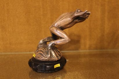 null M. BERTIN

Grenouille, Place S V P

Mascotte M.Bertin frappée: Place, SVP. Bronze...