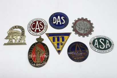 null Badges assurances automobile

Collection de 8 badges métal et émail de compagnies...