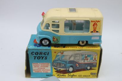 null C.I.J et Corgi Toys

Lot de miniatures des marques C.I.J et Corgi toys, échelle...