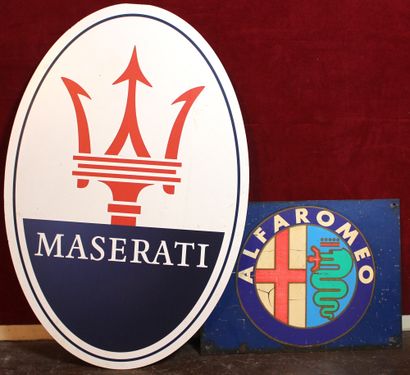null Plaque Maserati et Alfa-Roméo

- Plaque rectangulaire en tôle avec un grand...