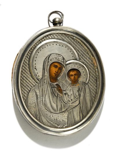 null LOT OF TWO ICONS : 

"Virgin and Child

Tempera on wood, silver oklad 

Marks:...