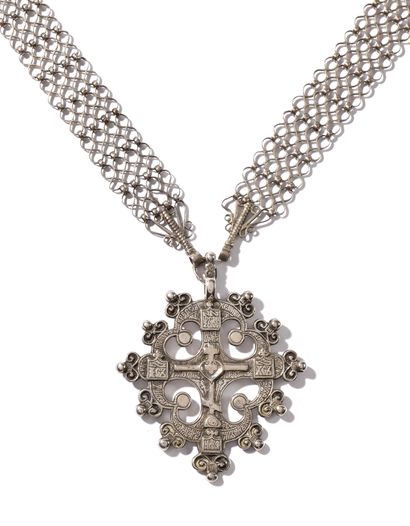 null PECTORAL CROSS WITH TSATA 

Engraved silver

Russia, Novgorod (?), late 18th-early...