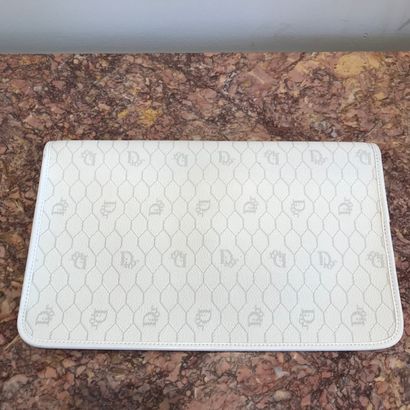  CHRISTIAN DIOR 
Small white leather clutch bag with grey geometric pattern, signed...