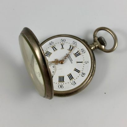  MARCHAL A MONTMEDY 
Silver pocket watch 
Circa 1900 
Silver case, manual winding...