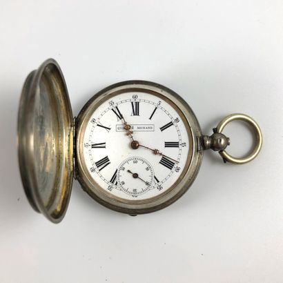 null 
MONNARD QUALITY

Circa 1900.

Silver gusset 875/1000, round case, signed white...