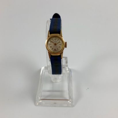  PLAZA GOLD. Ref : 181702. Round case in gold 750/1000. Scale dial, applied indexes,...