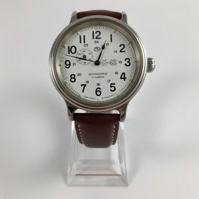 null VOSTOK

K-43

Steel bracelet watch, round steel case, white dial, leather strap,...
