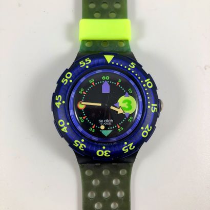 null SWATCH

Circa 1991.

Ref: SDB101.

Scuba type wristwatch model "Captain Nemo".

Quartz...