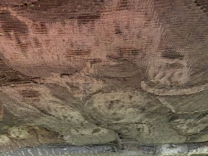  FLANDRES Fragment de tapisserie en laine polychrome à décor d'un mascaron central,...