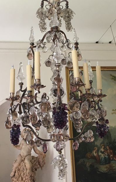 null Silvered bronze LUSTRE with nine branches of light decorated with bunch of grapes,...