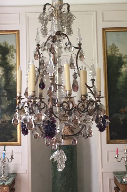  Silvered bronze LUSTRE with nine branches of light decorated with bunch of grapes,...