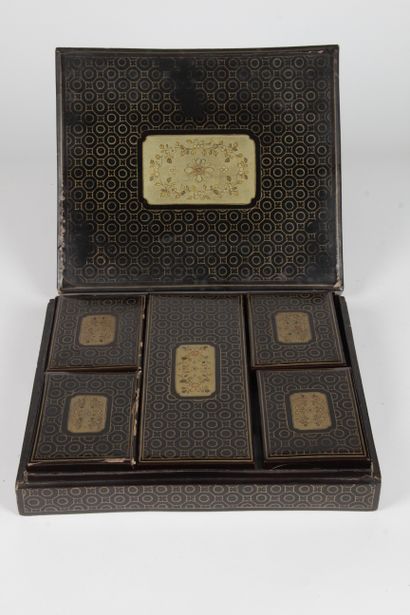 null CHINA, CIRCA 1900-1920 

Black lacquer game box, decorated in gold lacquer with...