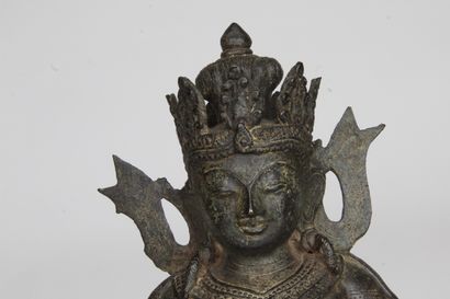 null BIRMANIE, XXE SIECLE ?

Sujet en bronze de patine brune représentant le Bouddha...