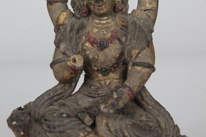 null TIBET, XVIIIE SIECLE

Sujet en terre-cuite polychrome et dorée, représentant...