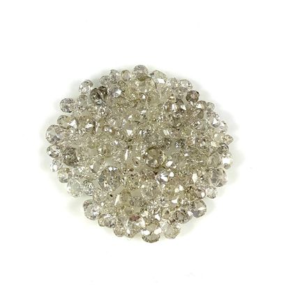 null LOT OF DIAMONDS Old cut. French work. Total weight of diamonds : 4.60 gr. D...