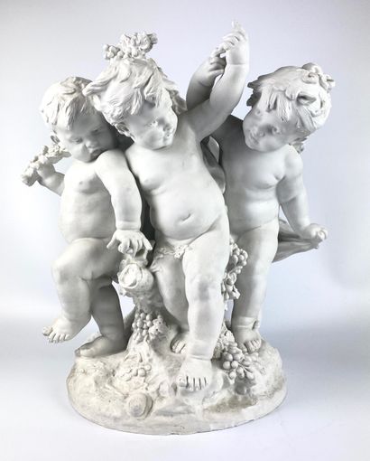 null 
AUGUSTE MOREAU (1834-1917)

 Les trois Amours

 Groupe en biscuit

 Signé en...