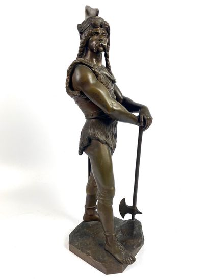 null Jean Didier DEBUT (1865-1933) Vercingetorix Patinated bronze signed on the terrace...