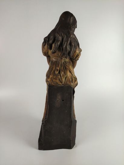 null Friedrich GOLDSCHEIDER (1845-1897) Mignon Statue en terre cuite Cachet au dos...
