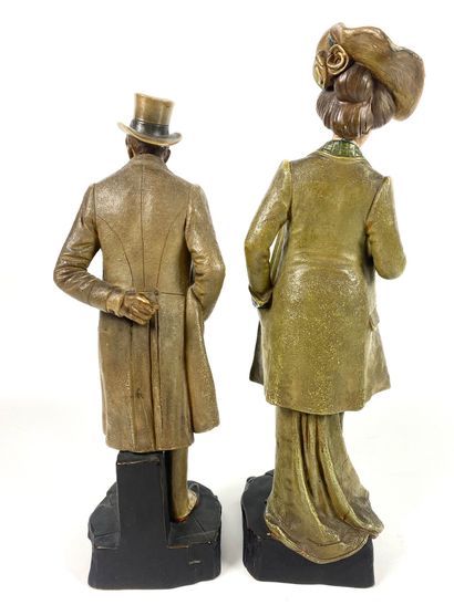  MANUFACTURE BERNARD BLOCH (1836-1909) Couple of elegant people Pair of statuettes...
