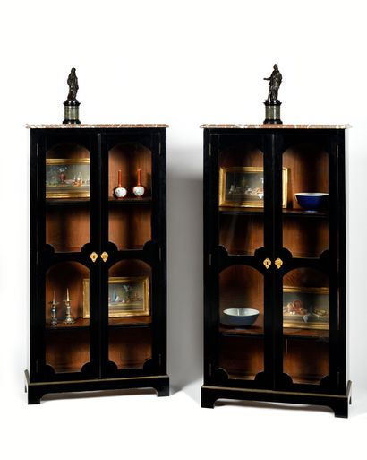 null BEAUTIFUL PAIR OF LIBRARIES in the Louis Quatorzien style, in black lacquered...