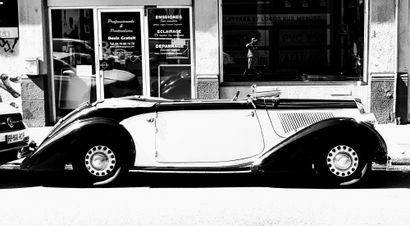 1939 LA LICORNE _Type 419 
_Châssis n° 19313 
_Carte grise française 
 
 
Comme Delahaye,...