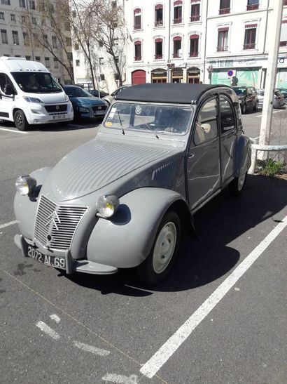 1955 CITROEN 2 CV AZ _Ressorts apparents

_Numéro de série 176951

_Bel état de conservation

_Même...