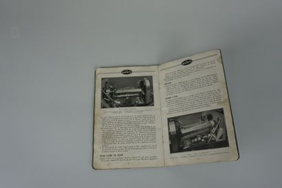 Lot de livrets Bugatti Livret d'entretien de la 3L 300 type 57

Livret de 16 pages,...