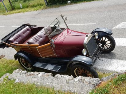 FORD T FREGOLI 1927 _Superbe carrosserie bois

_Exemplaire Bordelais

_Carte grise...