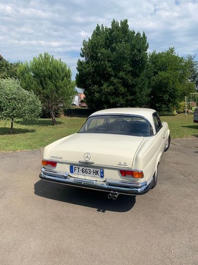 1970 MERCEDES BENZ 280 SE 3.5 COUPE 	Ligne prestigieuse

	Rare modèle européen...