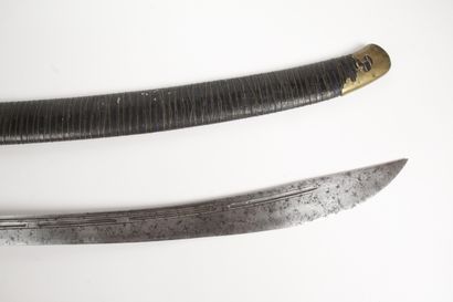 null China, 19th century Curved steel blade sword, underlined by grooves on each...