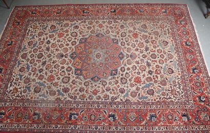 ISPAHAN RUG with central rose decoration...