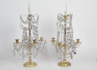 null PAIR OF GIRANDOLES, with four arms of light, in gilded bronze, pampilles, drops...