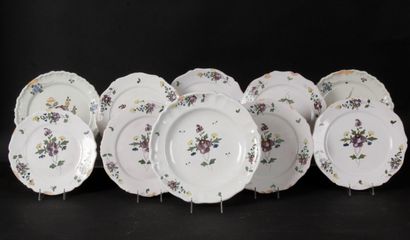SAMADET. Set of nine plates and a dish in...