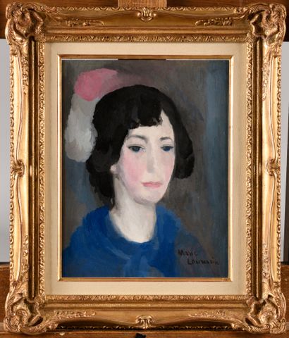 null MARIE LAURENCIN (1883-1956) Jeune femme au pull bleu Huile sur panneau Signé...