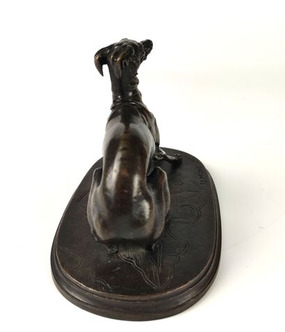 null Pierre-Jules MENE (1810-1879) Greyhound with a ball Bronze with light brown...